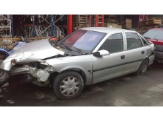 opel vectra b berlina del año 1996