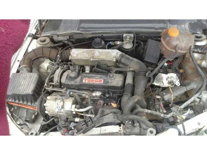 opel vectra b berlina del año 1996