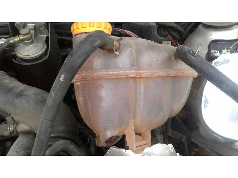 opel vectra b berlina del año 1996