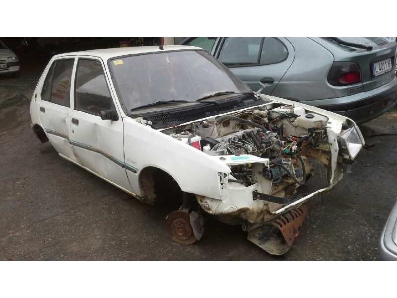 peugeot 205 berlina del año 1991