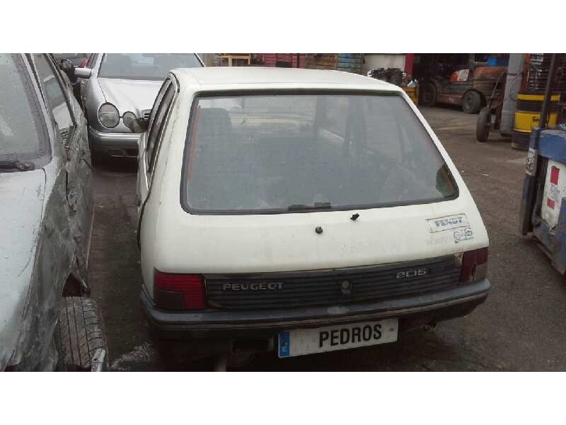peugeot 205 berlina del año 1991
