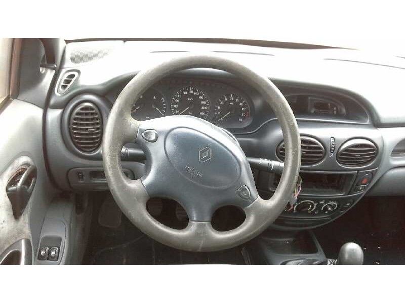 renault megane i classic (la0) del año 1998