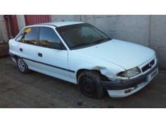opel astra f berlina del año 1995 2
