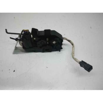 Recambio de cerradura puerta trasera izquierda para hyundai getz (tb) 1.1 básico referencia OEM IAM 814101C020  