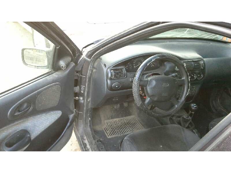 ford escort berl./turnier del año 1996