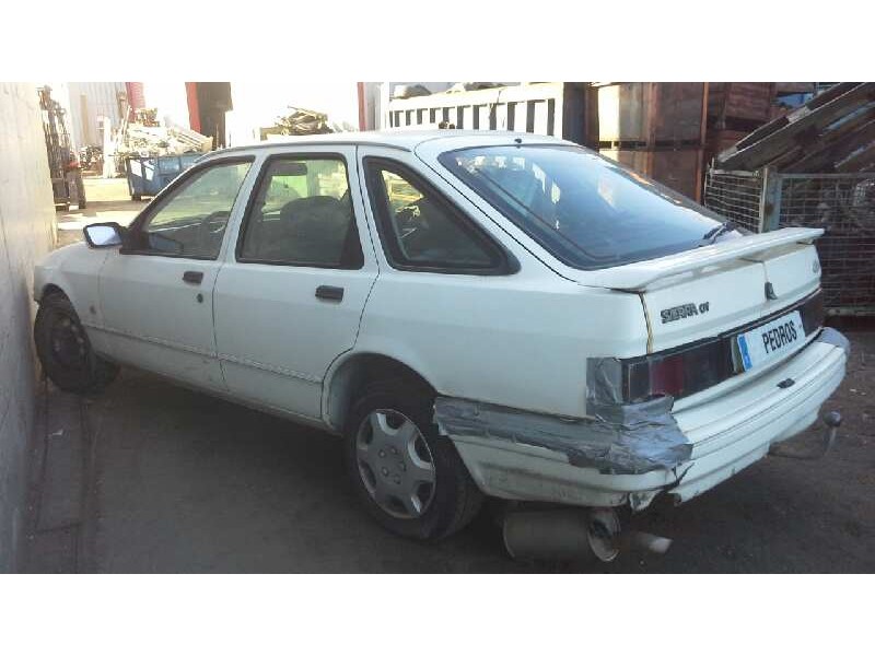 ford sierra berlina del año 1992