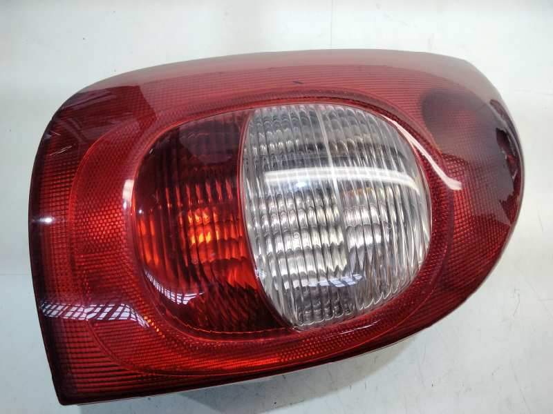 Recambio de piloto trasero izquierdo para citroën xsara picasso 2.0 hdi vivace referencia OEM IAM 89300250  