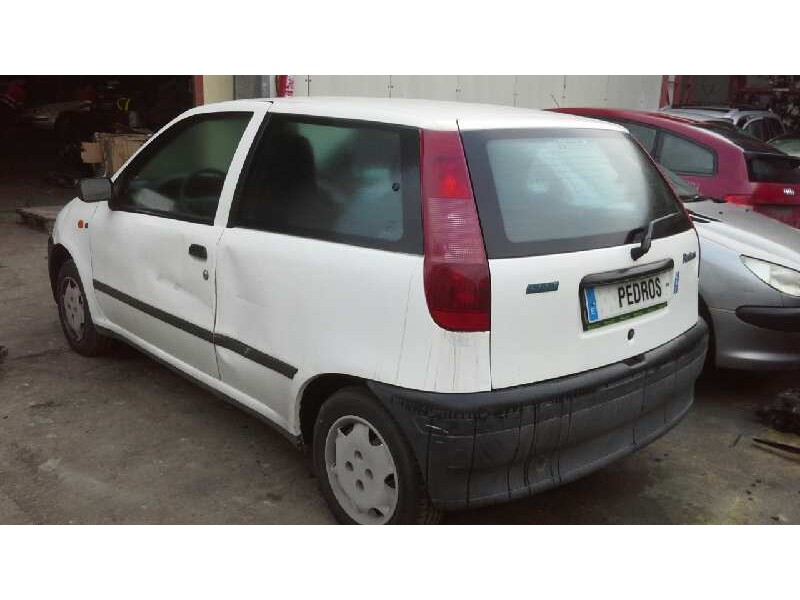 fiat punto berlina (176) del año 1998