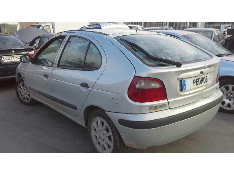 renault megane i fase 2 berlina (ba0) del año 2000