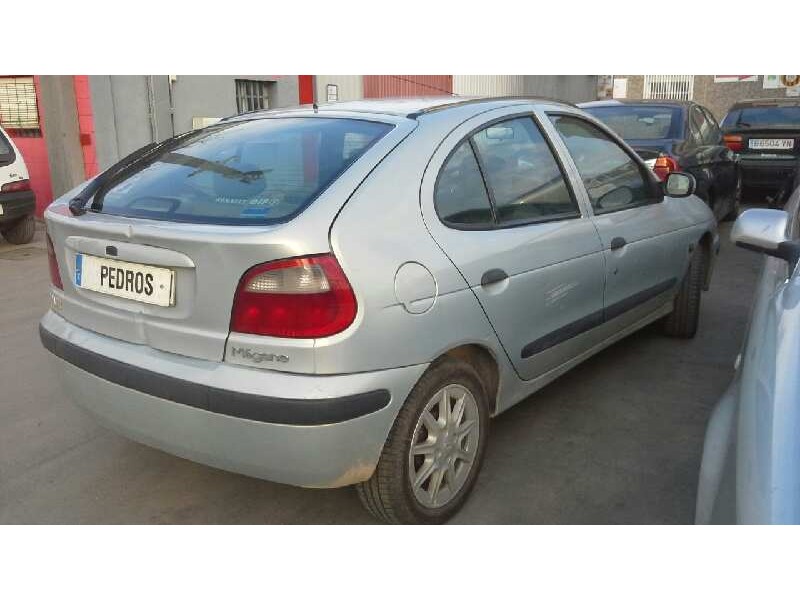 renault megane i fase 2 berlina (ba0) del año 2000