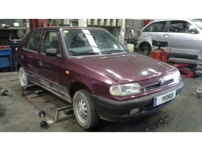 skoda felicia berlina ( 791) del año 1997