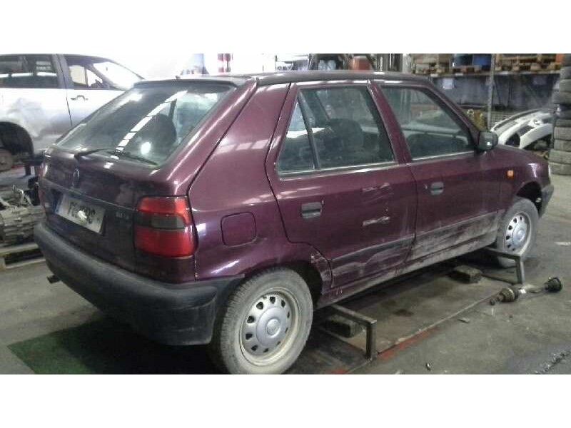 skoda felicia berlina ( 791) del año 1997