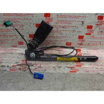 PRETENSOR DELANTERO AIRBAG DERECHO 