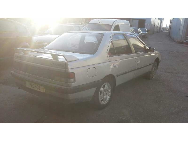 peugeot 405 berlina del año 1988