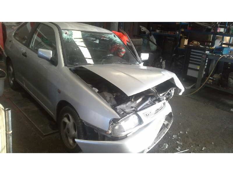 seat cordoba berlina (6k2) del año 1999