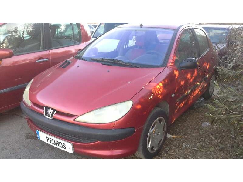 peugeot 206 berlina del año 2002