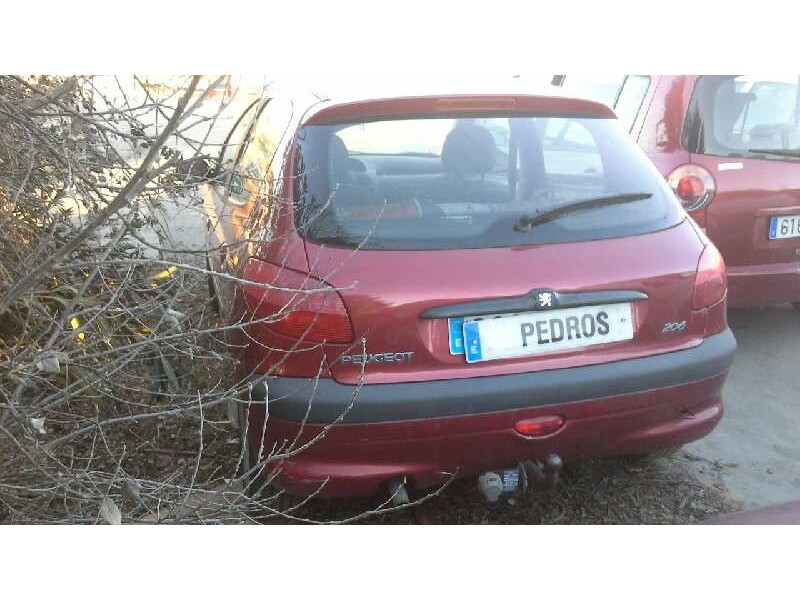 peugeot 206 berlina del año 2002