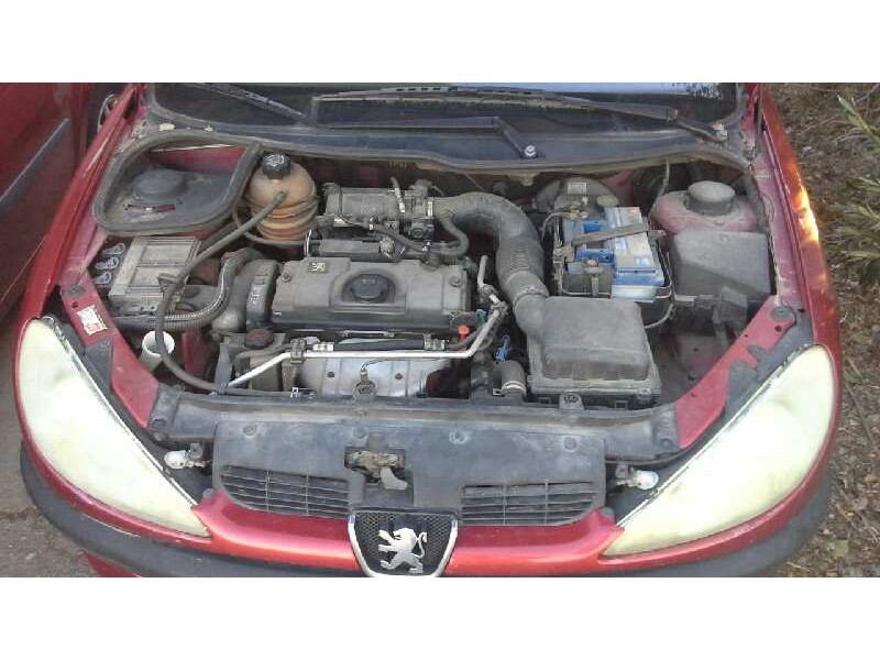 peugeot 206 berlina del año 2002