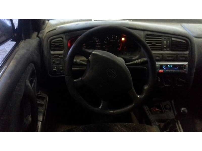 nissan primera berlina (p11) del año 1998