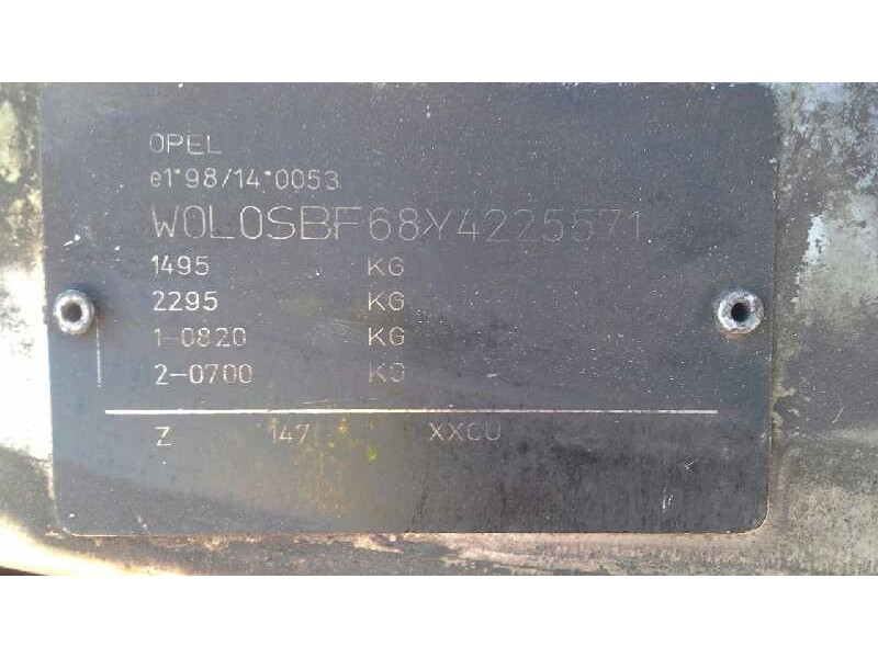 opel corsa b del año 2000