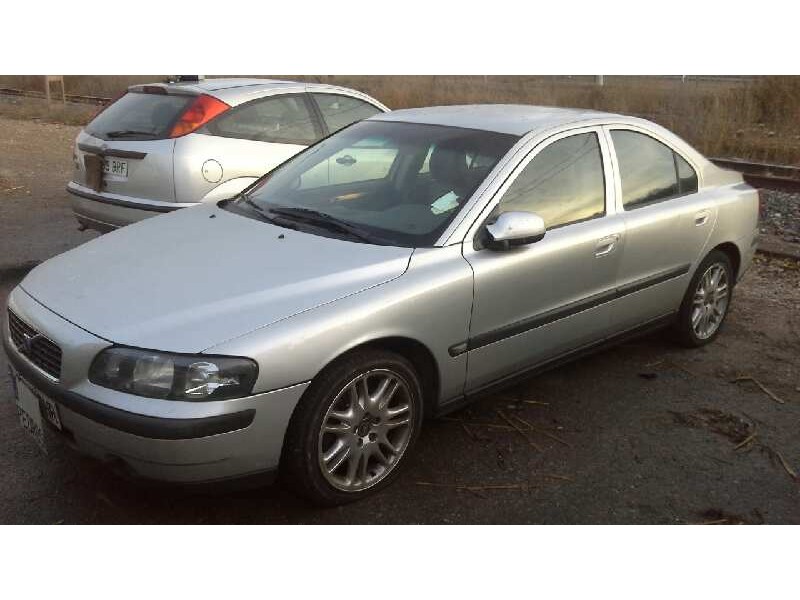 volvo s60 berlina del año 2003