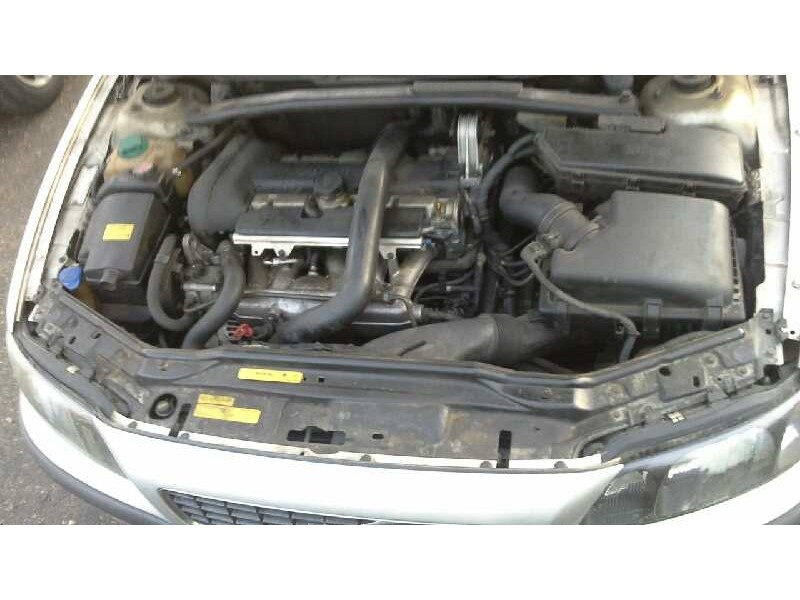 volvo s60 berlina del año 2003