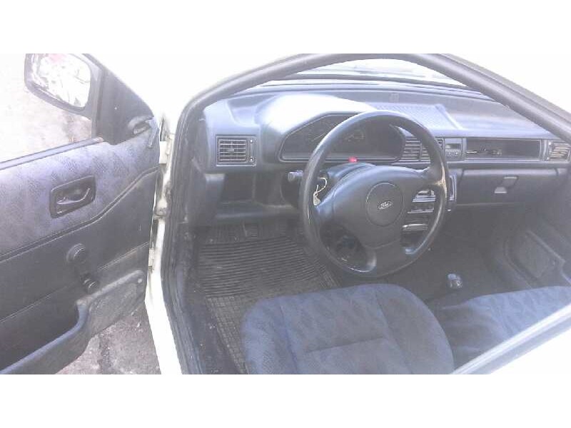 ford fiesta berl./courier del año 1994