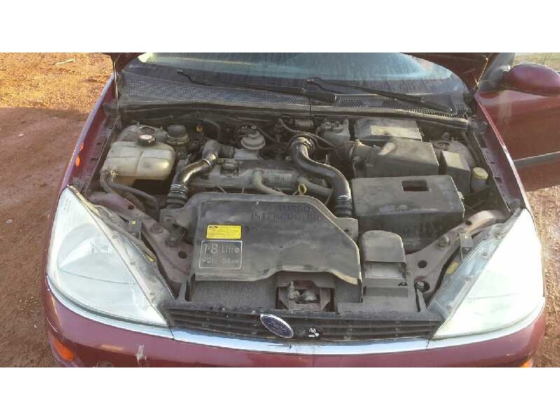 ford focus berlina (cak) del año 2001