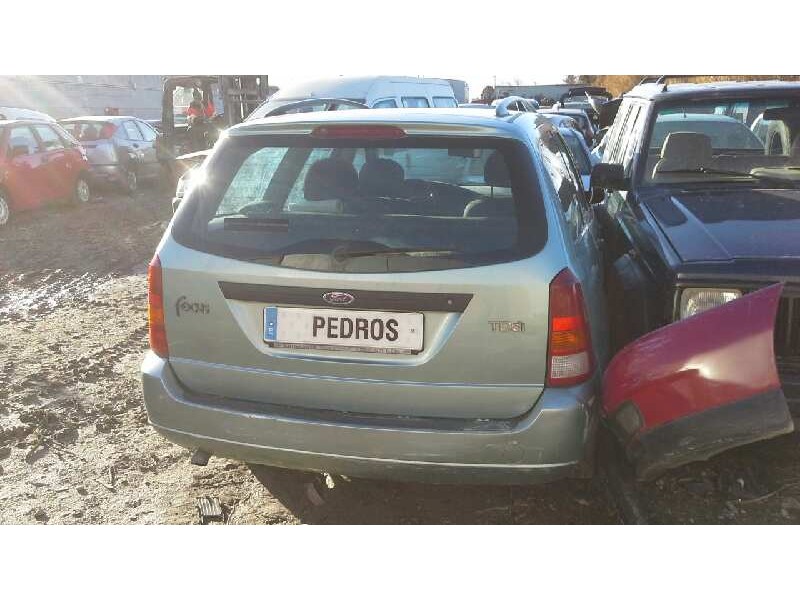 ford focus turnier (cak) del año 2001