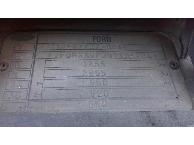 ford focus turnier (cak) del año 2001