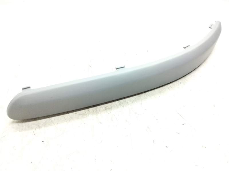 Recambio de molduras paragolpes delanteras para » otros... premium 370 26 g 6x2 referencia OEM IAM 28315535 6Q0807717AGRU 