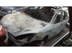 ford focus berlina (cak) del año 1998 2