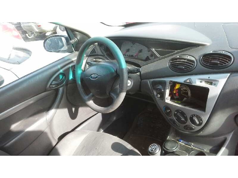 ford focus berlina (cak) del año 2002