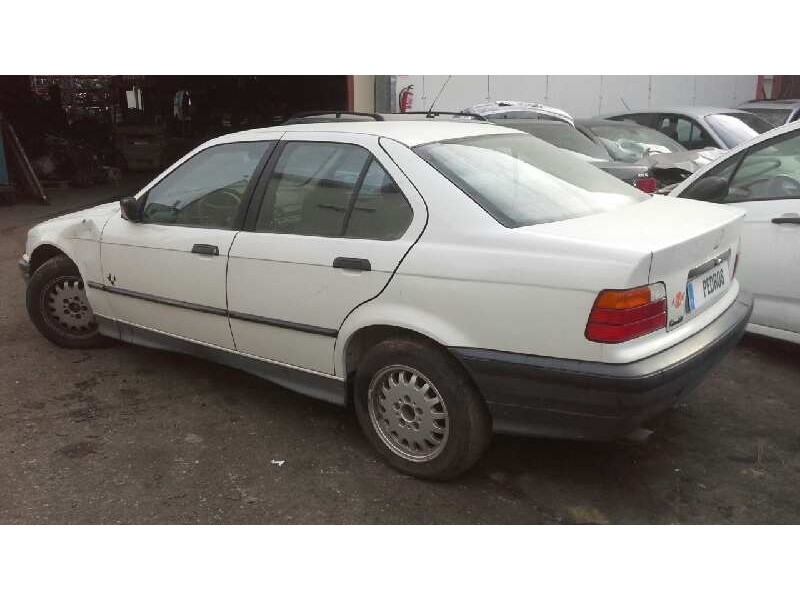 bmw serie 3 berlina (e36) del año 1993