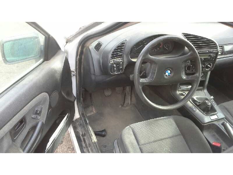 bmw serie 3 berlina (e36) del año 1993