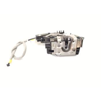 CERRADURA PUERTA DELANTERA DERECHA A2220063999 