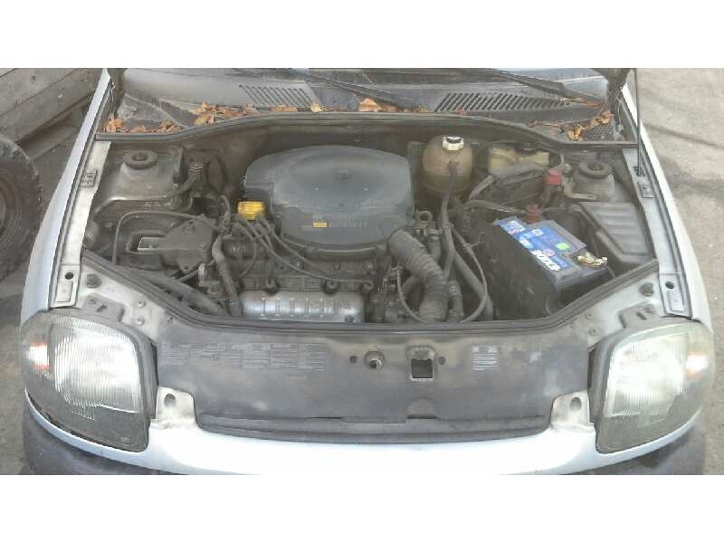 renault clio ii fase i (b/cbo) del año 2000