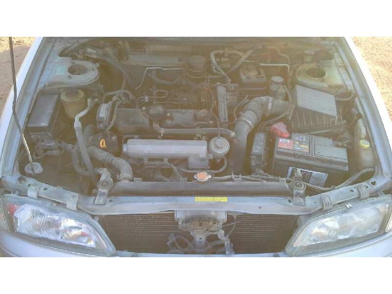 nissan primera berlina (p11) del año 1999