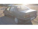 PEUGEOT 405 BERLINA