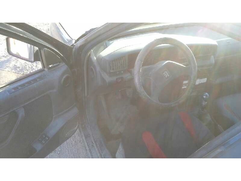 peugeot 405 berlina del año 1992