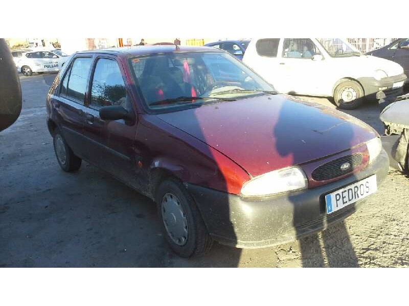 ford fiesta berlina del año 1997