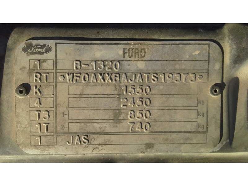 ford fiesta berlina del año 1997