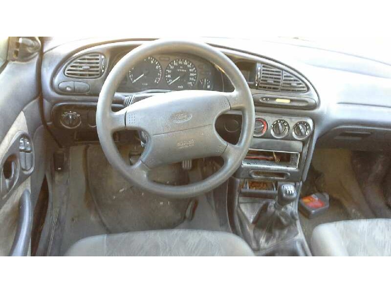 ford mondeo berlina (gd) del año 1996