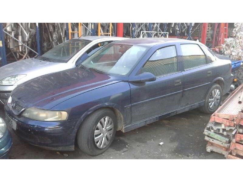 opel vectra b berlina del año 1999