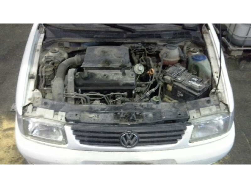 volkswagen polo berlina (6n1) del año 1998