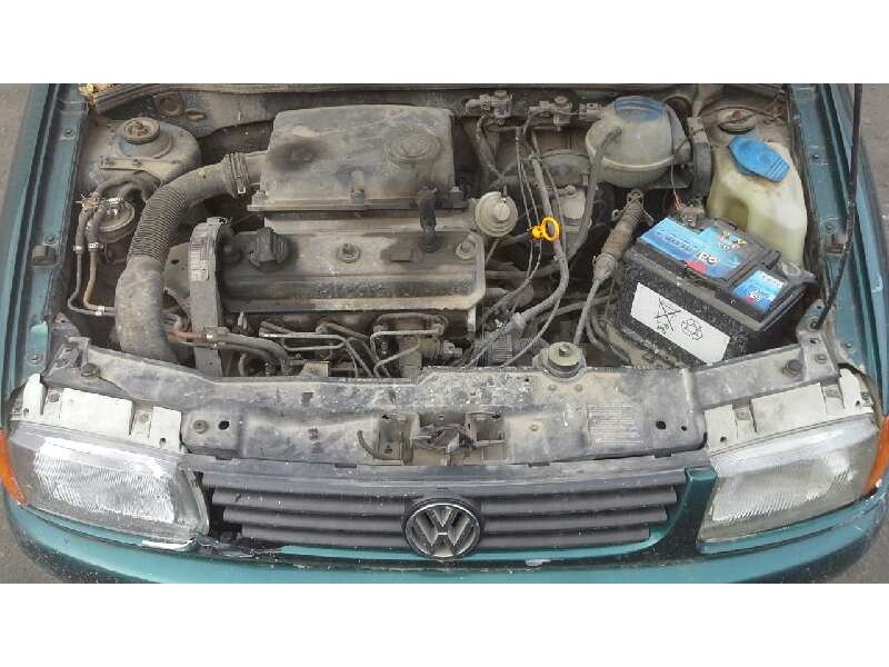 volkswagen polo berlina (6n1) del año 1997