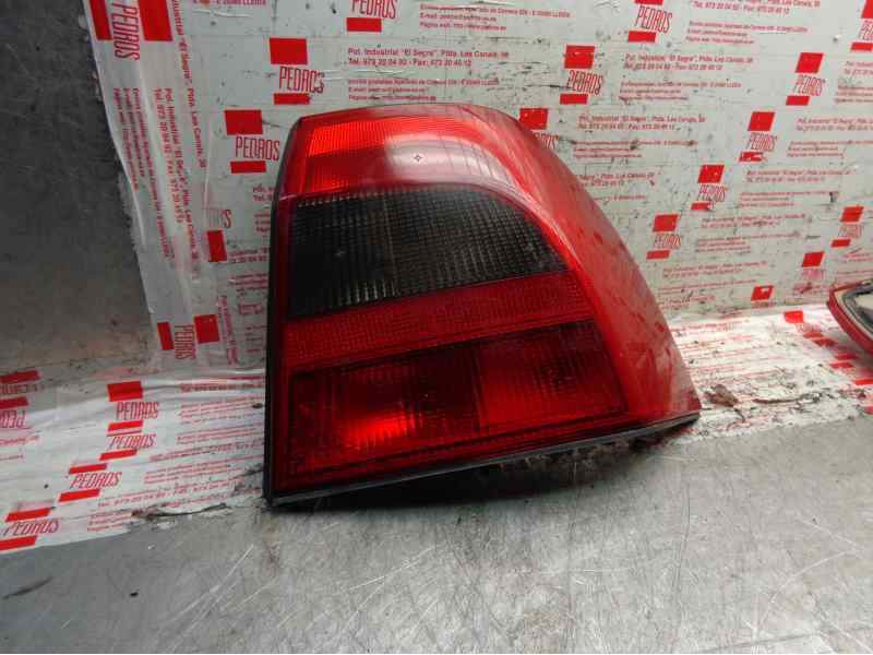 Recambio de piloto trasero derecho para opel vectra b berlina 2.0 dti referencia OEM IAM YORKA 62145  