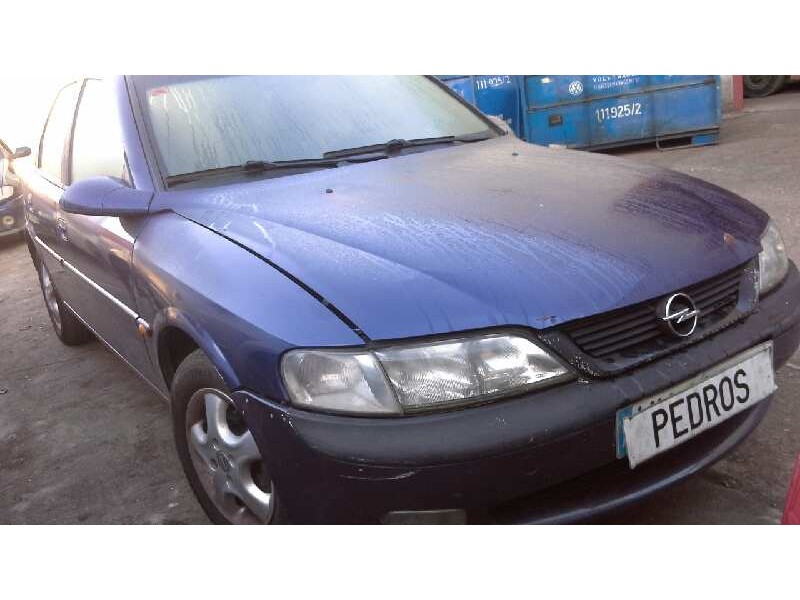 opel vectra b berlina del año 1996