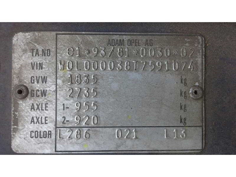 opel vectra b berlina del año 1996