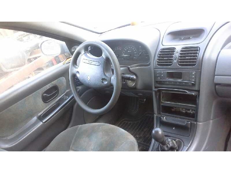 renault laguna (b56) del año 1995